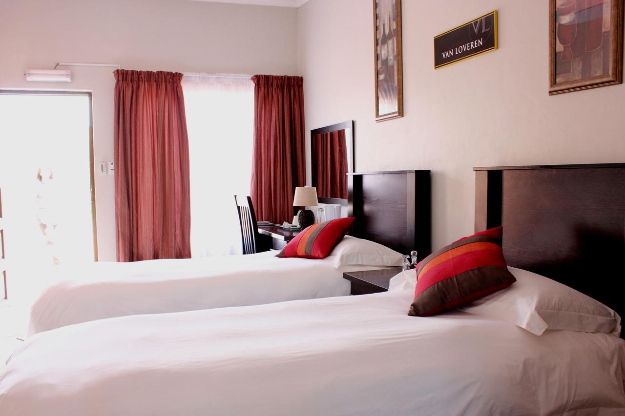 The Lazy Grape Guest Lodge & Spa Бенони Екстериор снимка