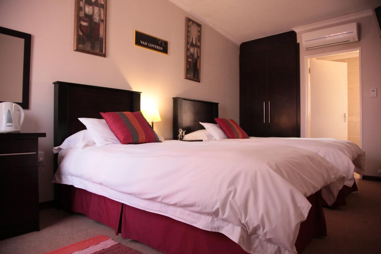 The Lazy Grape Guest Lodge & Spa Бенони Екстериор снимка